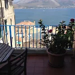 Castello Aragonese Bed & Breakfast Gaeta