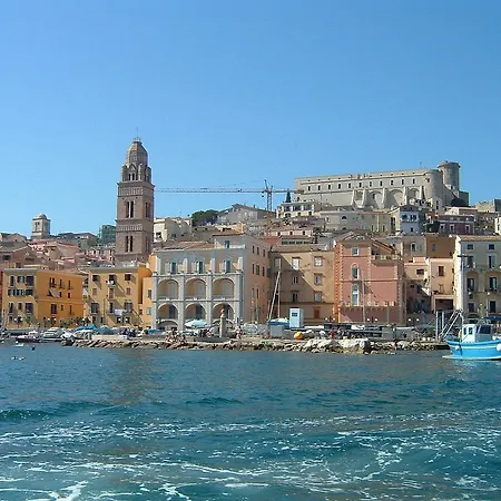 Castello Aragonese Panzió *