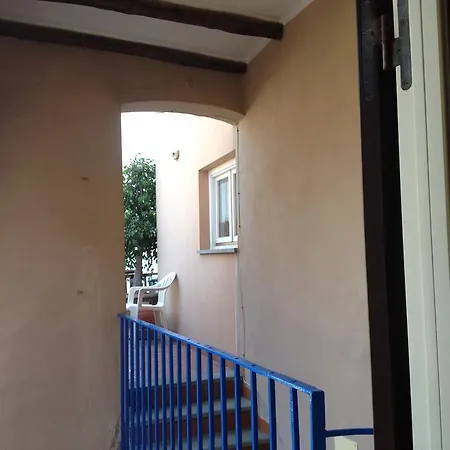 Castello Aragonese Panzió Gaeta