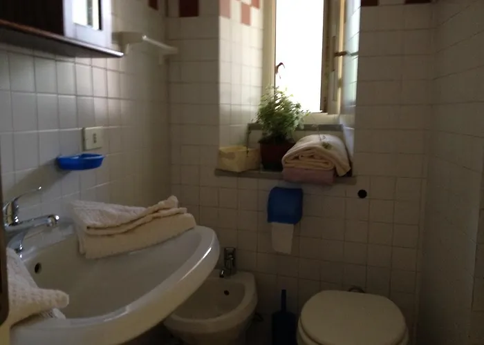 Castello Aragonese Bed and Breakfast